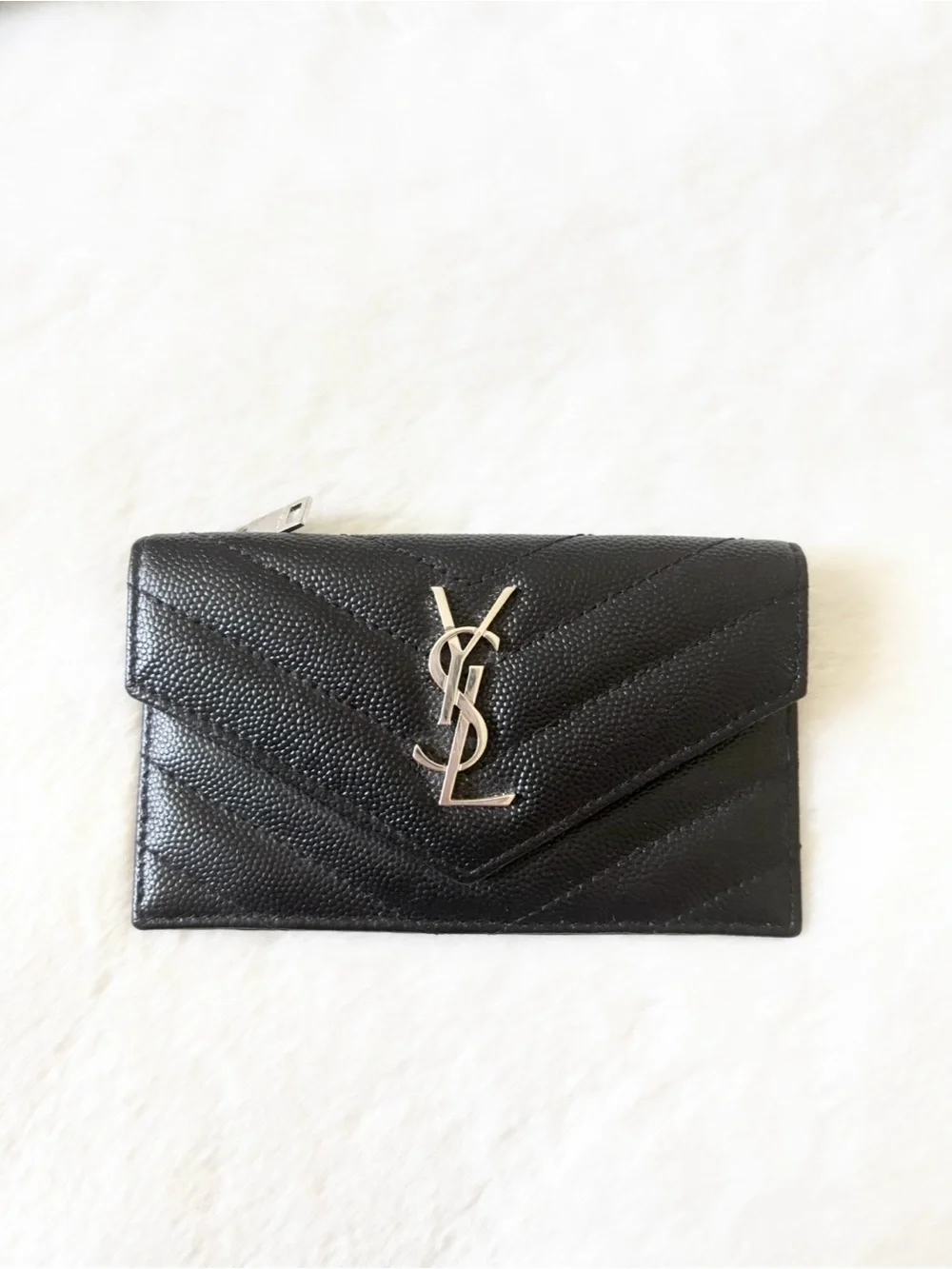 YSL CASSANDRE MATELASSÉ FRAGMENTS FLAP CARD CASE IN GRAIN DE POUDRE LEATHER - Picture 5 of 16